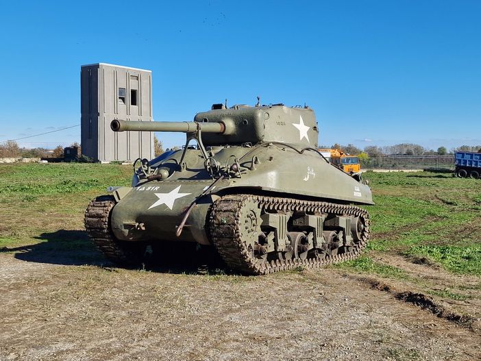 Collezione Marazzato, il successo dell’esposizione dei mezzi militari: si prepara il 2024. Collezione Marazzato, il successo dell’esposizione dei mezzi militari: si prepara il 2024.