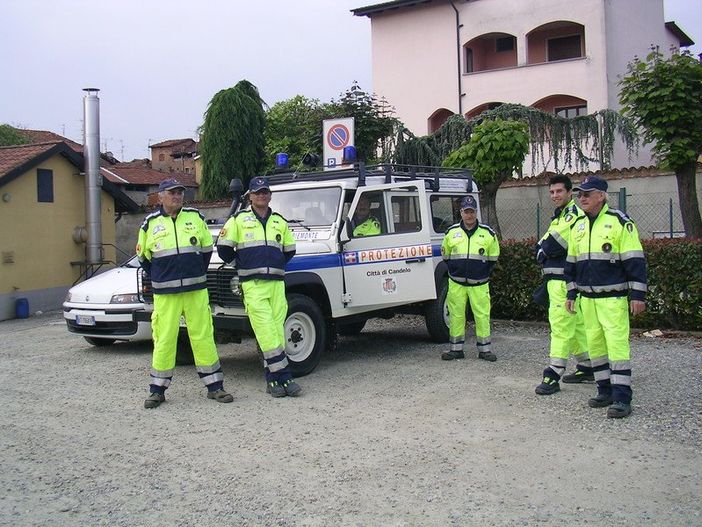 Anche i volontari della Protezione civile partecipano alle ricerche del ragazzo scappato di casa Anche i volontari della Protezione civile partecipano alle ricerche del ragazzo scappato di casa