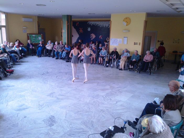 Danza classica al Belletti Bona Danza classica al Belletti Bona