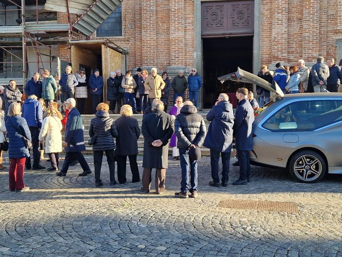 perazzone lutto perazzone lutto