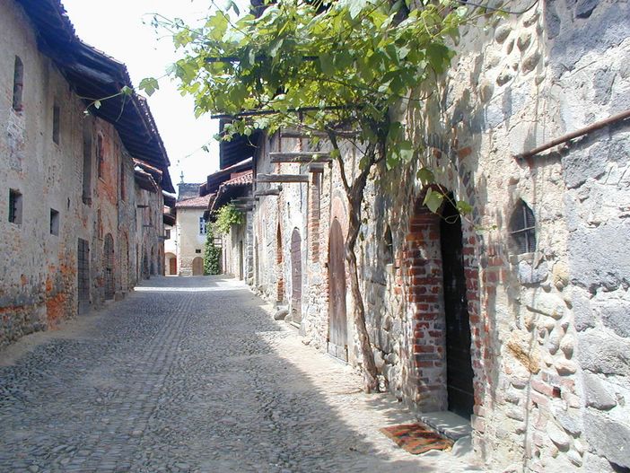 Il Ricetto di Candelo in un documentario di Rai 5 Il Ricetto di Candelo in un documentario di Rai 5