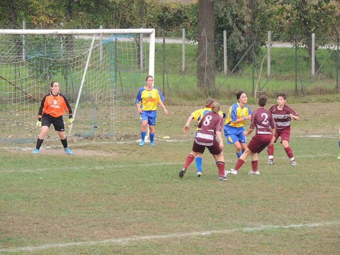 Calcio Femminile - Cossato sconfitto 3 - 0 dal Romagnano Calcio Femminile - Cossato sconfitto 3 - 0 dal Romagnano