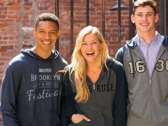 Dalle felpe alle borracce, personalizzare abbigliamento e gadget è semplice grazie a Gedshop.it