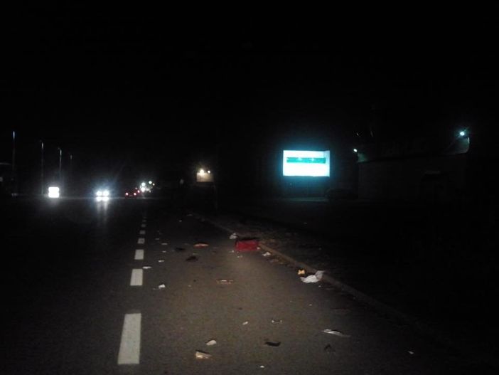 Nella notte la Trossi cosparsa di rifiuti