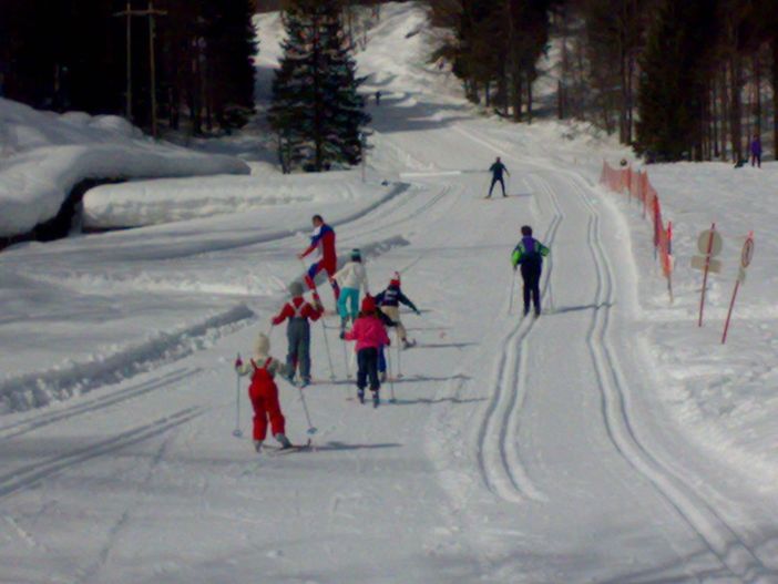 Sci - Studenteschi, la "San Francesco" qualificata per la gara a squadre Sci - Studenteschi, la "San Francesco" qualificata per la gara a squadre