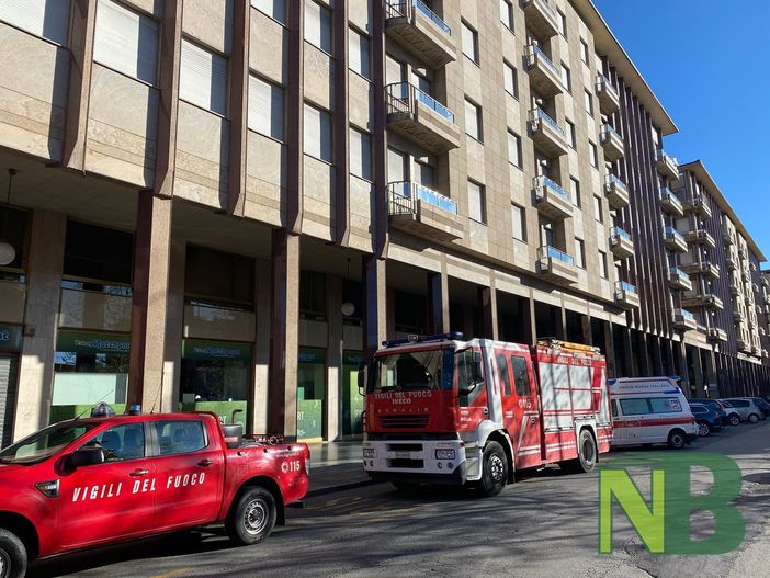 Biellla, soccorso di persona in Viale Roma. Sul posto Vigili del Fuoco e Polizia, foto Finatti