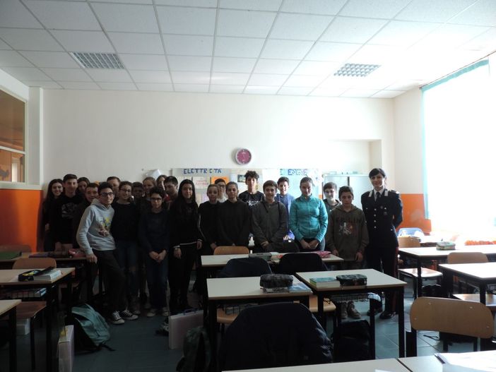 lezione legalità pollone carabinieri