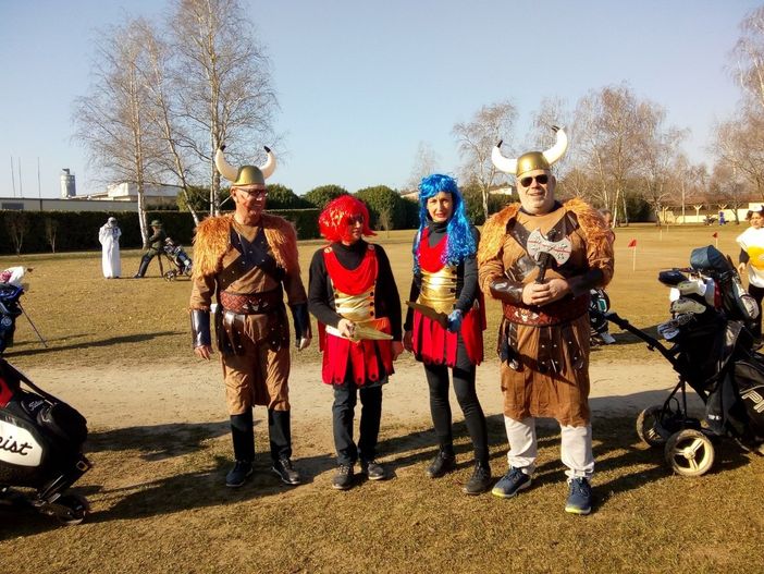 Vichinghi, Bande Bassotti, guardie e ladri a Cavaglià: grande successo alla Carnival Green