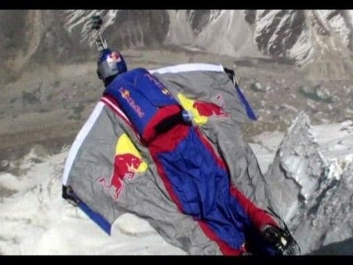 Si schianta in tuta alare e muore nel massiccio del Grand Combin - Cronaca dal nord ovest