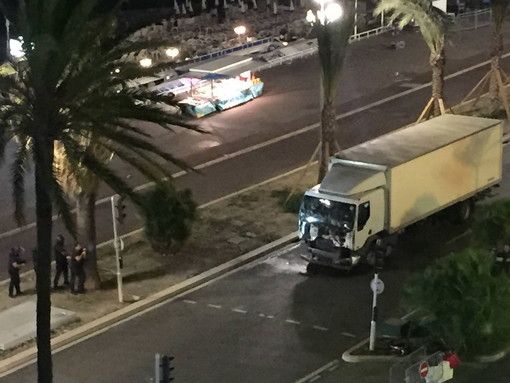 Coppia torinese sopravvissuta alla strage di Nizza: "Sono vittime terrorismo". Condannato Viminale