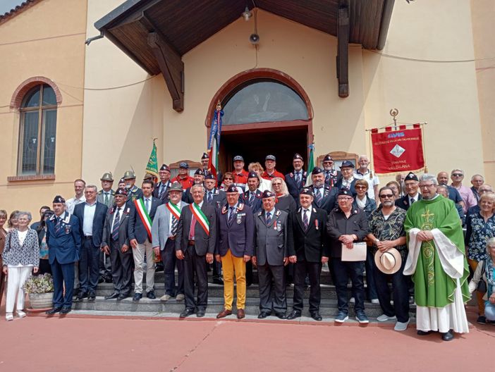 Associazione Nazionale Carabinieri in festa a Cossato per l'anniversario di fondazione dell'Arma