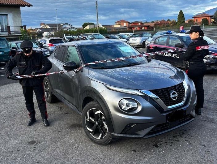 Inseguimento a tutta velocità: arrestato 22enne dopo fuga e posto di blocco forzato