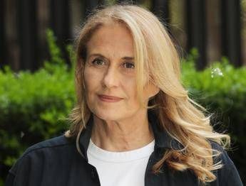 Monica Maggioni firma contratto di 5 anni da esterna con la Rai per le trasmissioni Monica Maggioni firma contratto di 5 anni da esterna con la Rai per le trasmissioni