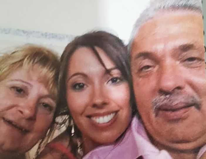 Da sinistra la moglie Patrizia Limiti, la figlia Sara e Franco Tarroni