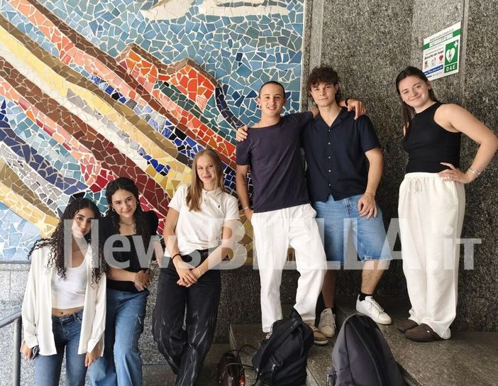 Maturità 2026 a Biella, dalla notte prima degli esami alla prima prova: le parole degli studenti dei Licei FOTO