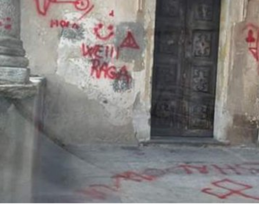 "Beccati" (grazie alle telecamere) i vandali della chiesa di Alice Castello