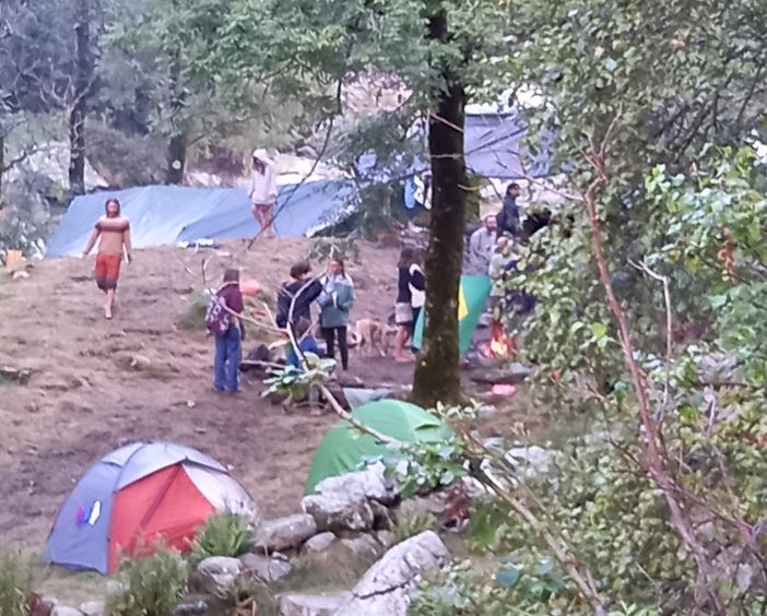 Valle Cervo: Piedicavallo invasa dal "Rainbaw", i residenti dicono "Basta" Valle Cervo: Piedicavallo invasa dal "Rainbaw", i residenti dicono "Basta"