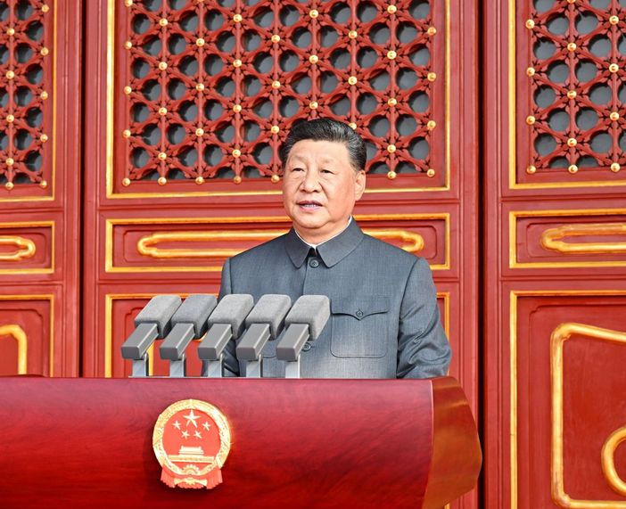 Xi Jinping “Rinnovamento della Cina è inarrestabile, la pace trionferà”
