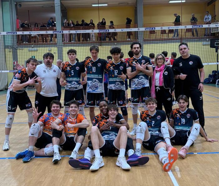 Scuola Pallavolo Biellese, missione compiuta: 3 punti anche a Torino
