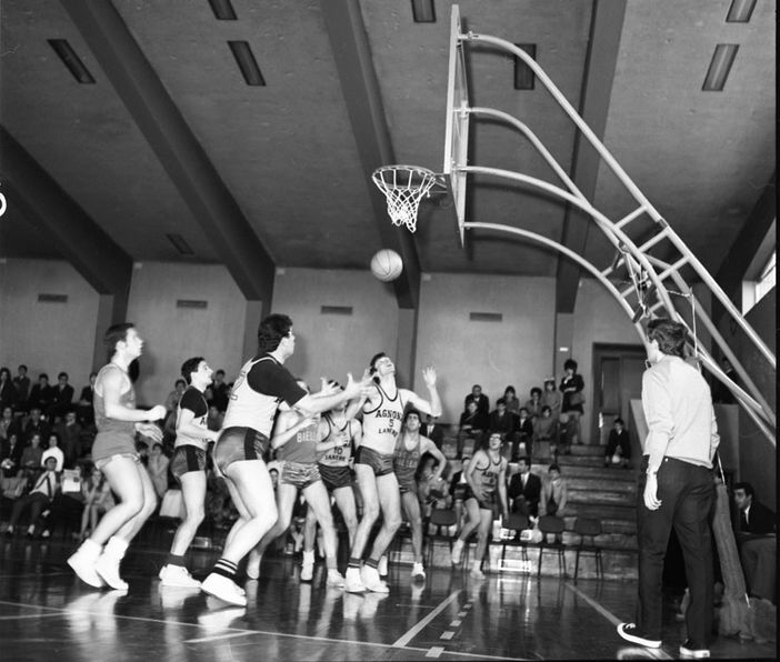 Amarcord, scatti dal passato biellese: Il basket alla Rivetti