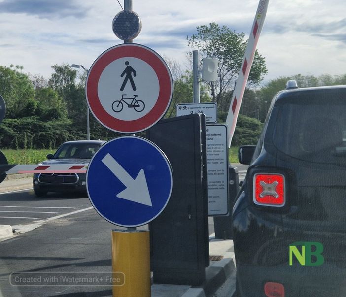 Ospedale: parcheggi gratuiti per dializzati e disabili, e tolleranza zero per i parcheggi selvaggi