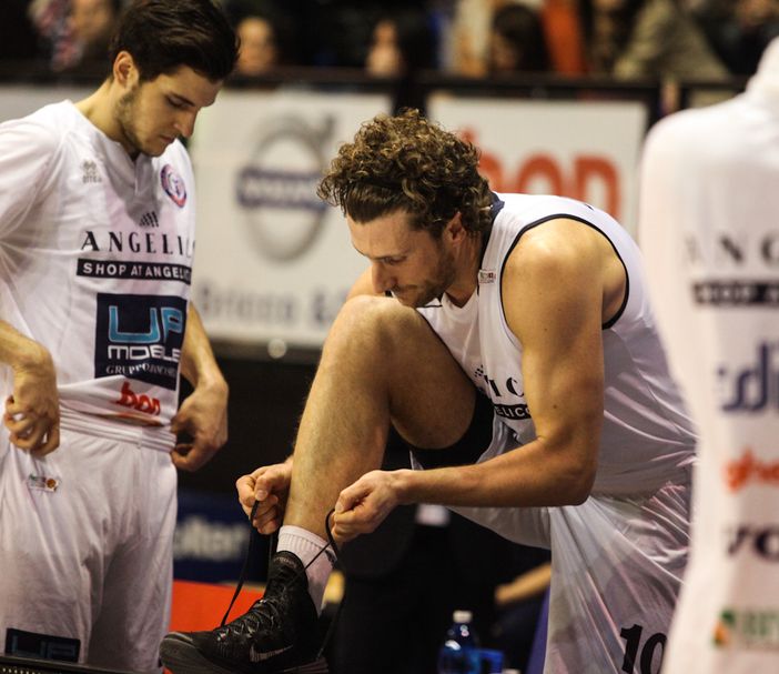 Basket - Il guerriero Infante suona la carica