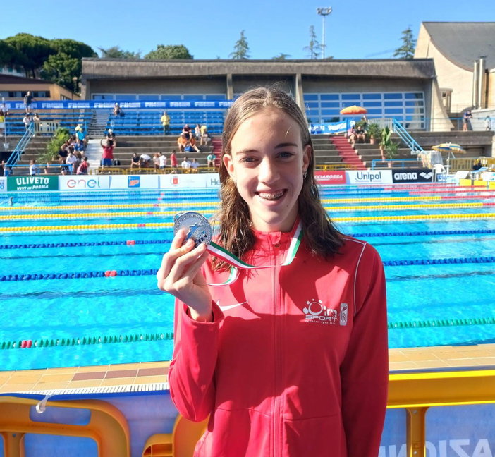 nuoto argento nuoto argento