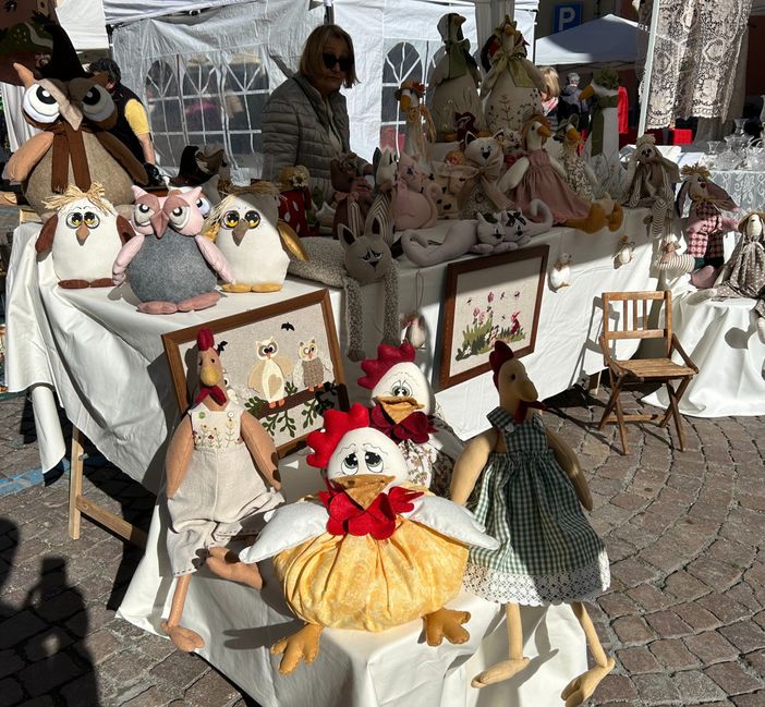 Tutti pronti? ritorna il Mercatino dell’Antiquariato minore e dell’Artigianato in Riva a Biella Tutti pronti? ritorna il Mercatino dell’Antiquariato minore e dell’Artigianato in Riva a Biella