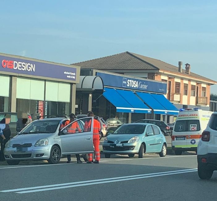 Scontro fra veicoli a Gaglianico: in corso le operazione delle forze dell'ordine e del 118
