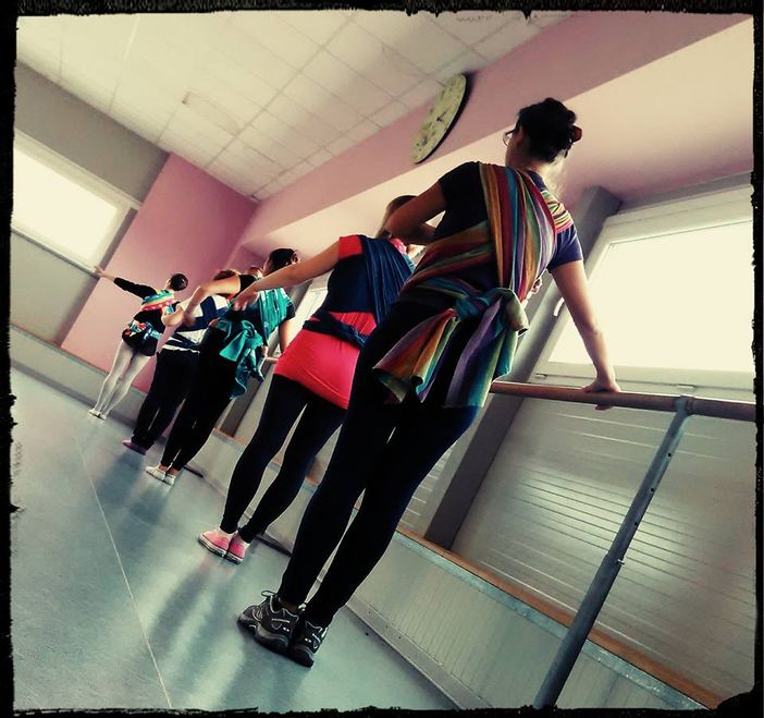 Danza in fascia con la Scuola "Intrecci d'Arte"