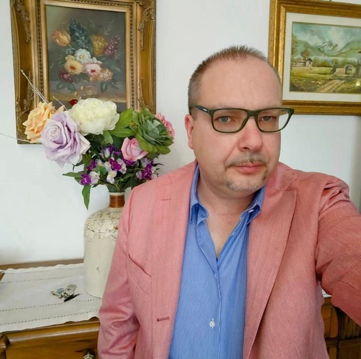 Violenza contro le donne, Stecchi lancia il progetto “Un cielo nero”