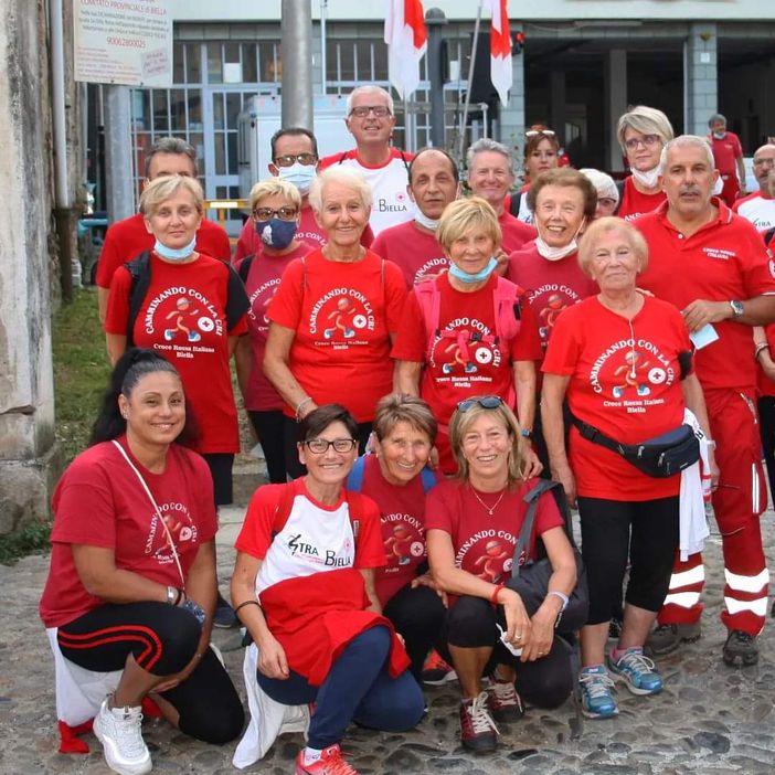 camminando croce rossa