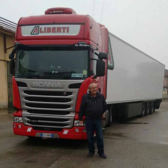 Luciano Longhi nella foto del suo profilo fb Luciano Longhi nella foto del suo profilo fb