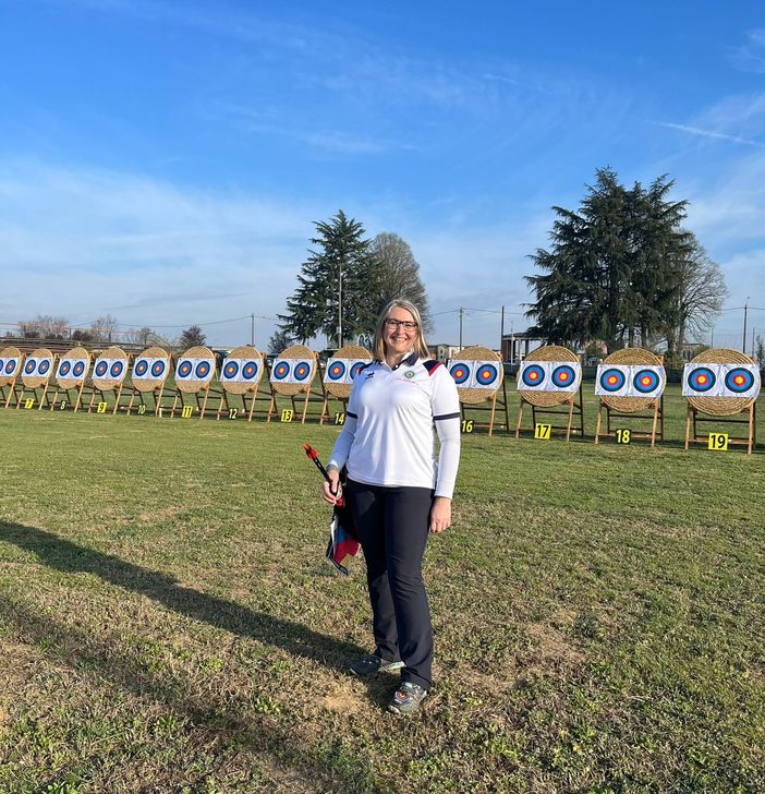 Compagnia Arcieri Biella, Sara Pivaro conquista l'oro in provincia di Pavia