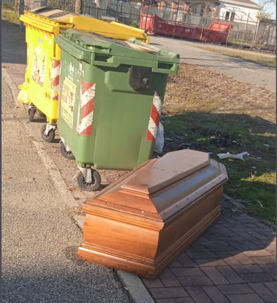 bara abbandonata bara abbandonata