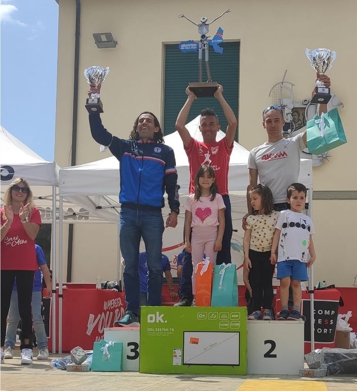 Podismo, Stefano Velatta conquista l’Isola d’Elba