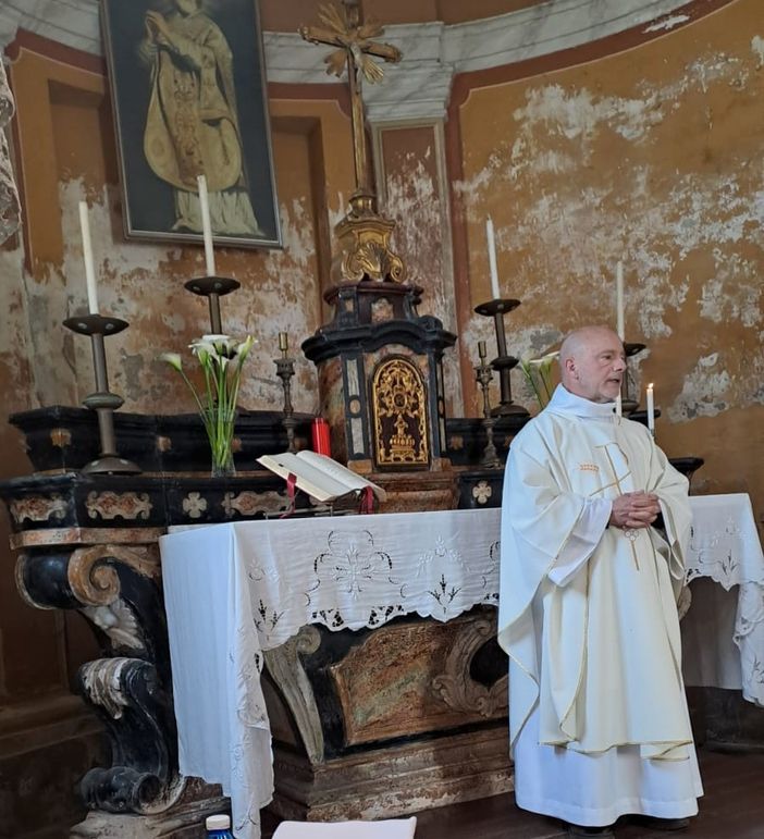 Nella foto, un momento della celebrazione. Nella foto, un momento della celebrazione.