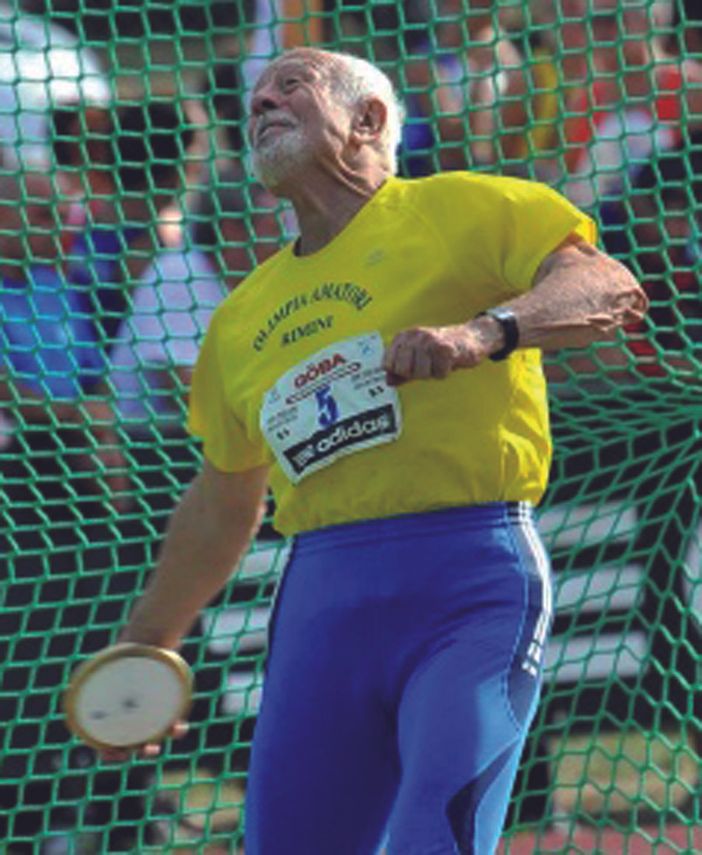 Carmelo Rado, premiato con l'Orso d'Argento alla carriera sportiva