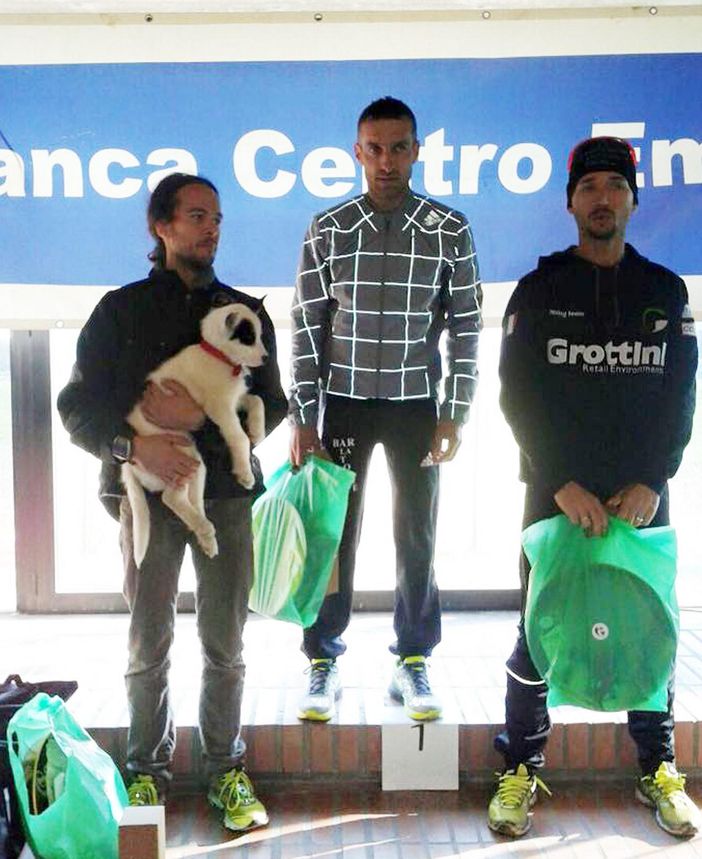 Alessandro Pisani sul podio Alessandro Pisani sul podio