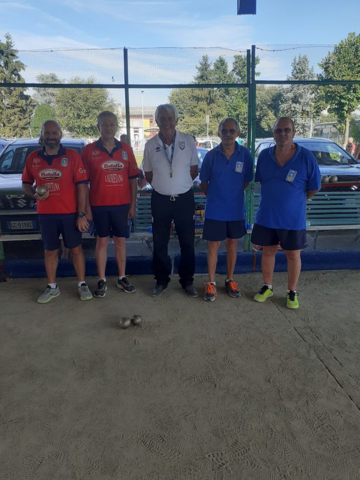 In maglia rossa Sandro Orlandi e Roberto Orlandi - Foto Federbocce