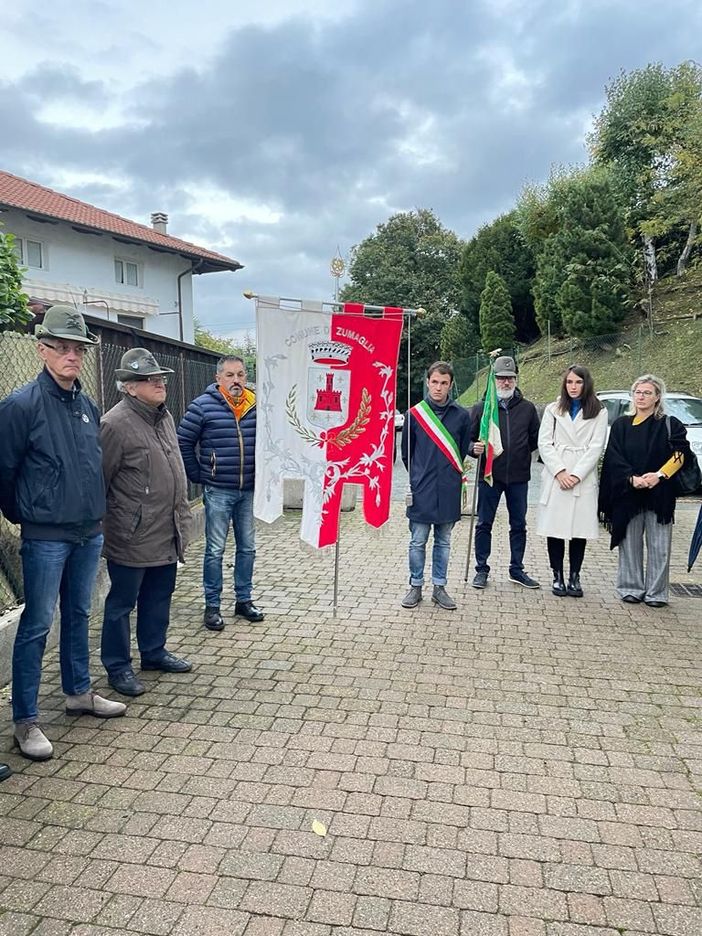 Zumaglia, una corona d’allora ai caduti per  il 4 novembre - Foto Comune di Zumaglia