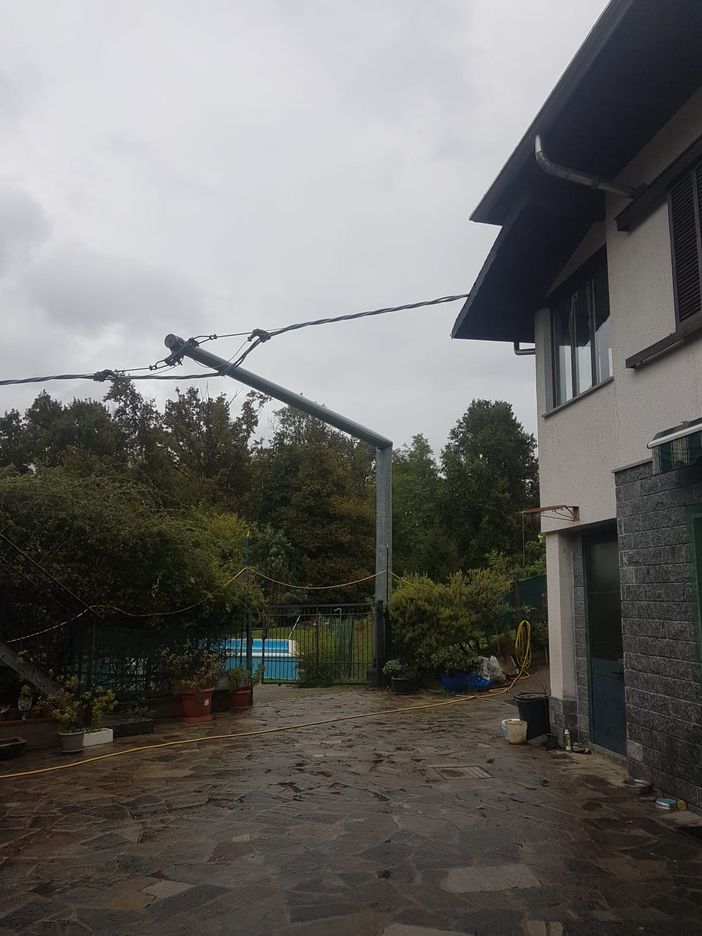 Lessona, provinciale e Strada del Mulino chiuse. Frazione Monte a senso unico alternato Lessona, provinciale e Strada del Mulino chiuse. Frazione Monte a senso unico alternato