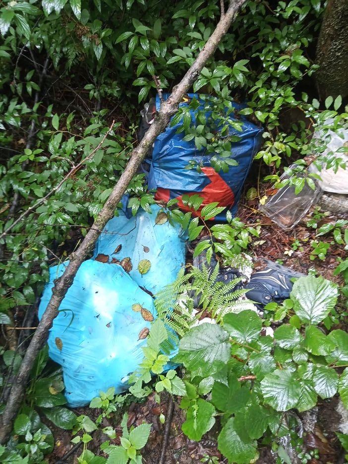 Dai residenti dei comuni della Serra: "Loschi traffici nei nostri paesi, siamo stufi" Dai residenti dei comuni della Serra: "Loschi traffici nei nostri paesi, siamo stufi"