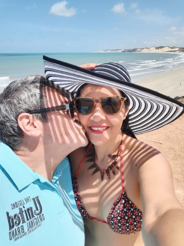 San Valentino: "Buon San Valentino, per tutta la vita stammi vicino."