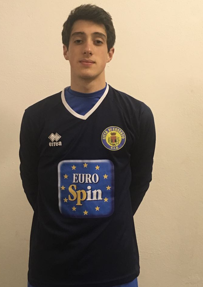 Calcio: Esordio in prima squadra di Abbruzzo. Casazza: “A Cossato settore giovanile prolifico”