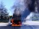 Masserano, furgone avvolto dalle fiamme: traffico rallentato all’uscita della Superstrada (foto di Mattia Baù per newsbiella.it)