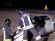 Fuori strada con l'auto a Tronzano: due persone in ospedale