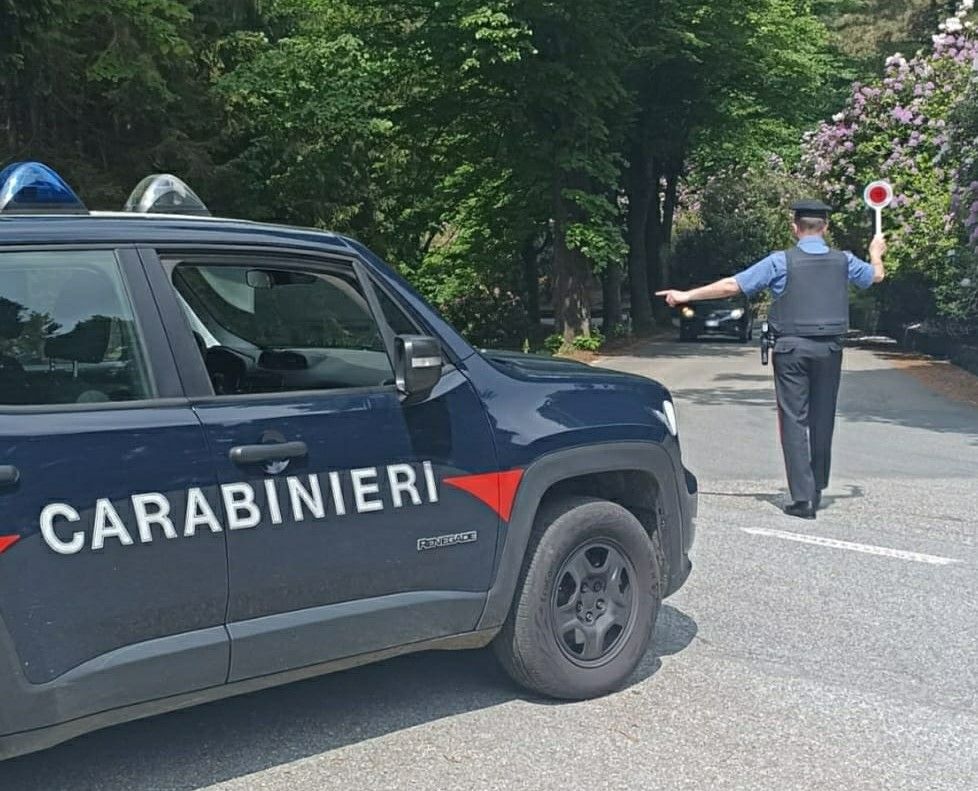 Non si ferma all’alt dei Carabinieri, si dà alla fuga nelle strade di Cerrione (foto di repertorio) Non si ferma all’alt dei Carabinieri, si dà alla fuga nelle strade di Cerrione (foto di repertorio)