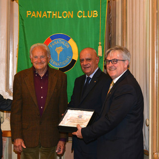 Nella foto da sinistra Vittorio Lanza, il presidente Franco Bessi e il socio Piero Ramella