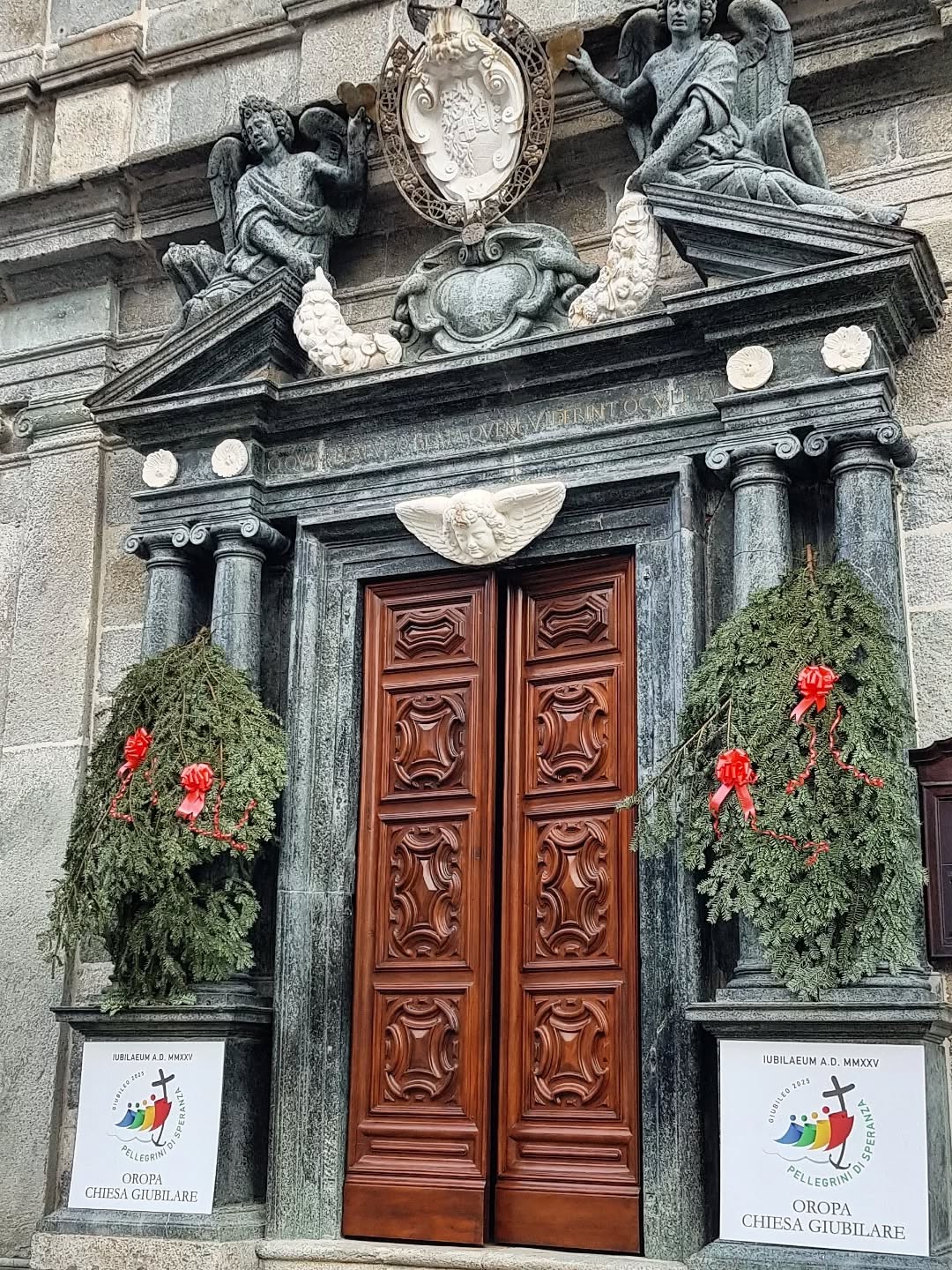 Oropa, portale restaurato alla Basilica Antica